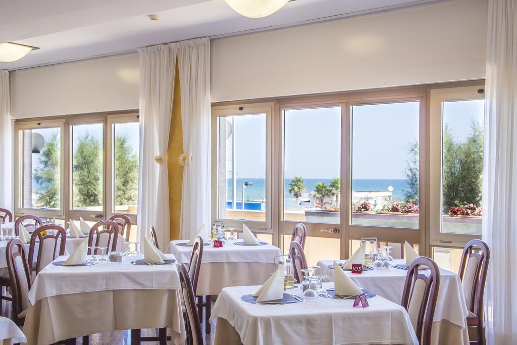 Hotel Touring 미사노아드리아티코 외부 사진